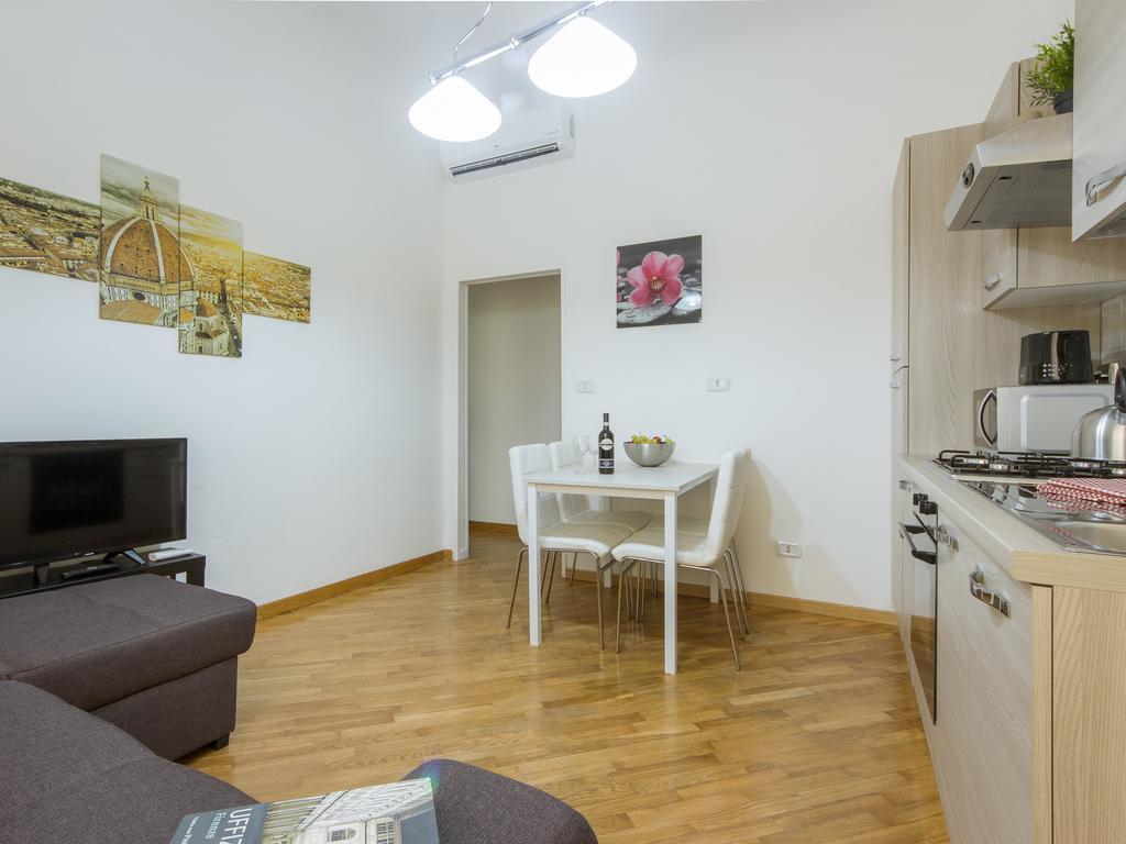 Stylisch Canacci 2 Bedroom Apartment Florence Exterior photo