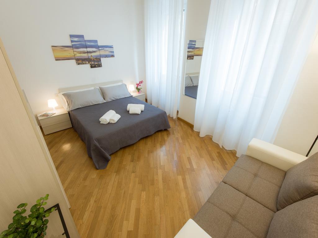 Stylisch Canacci 2 Bedroom Apartment Florence Exterior photo