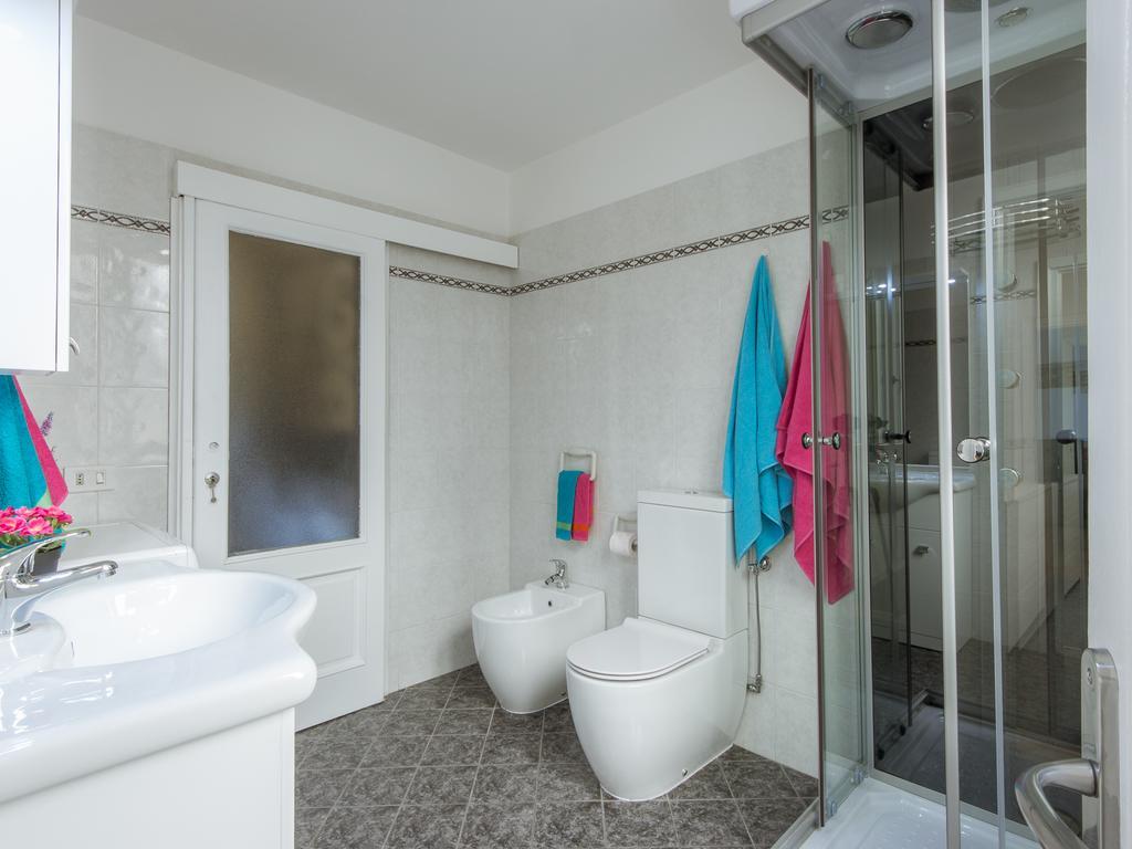 Stylisch Canacci 2 Bedroom Apartment Florence Exterior photo