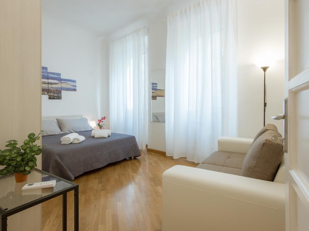 Stylisch Canacci 2 Bedroom Apartment Florence Exterior photo