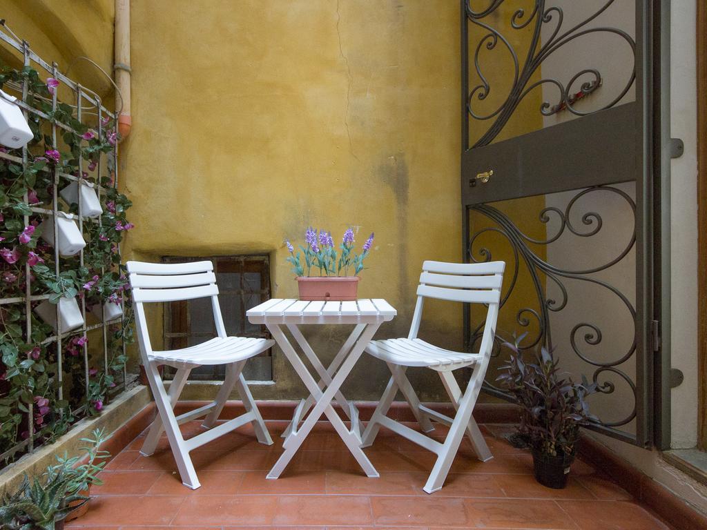 Stylisch Canacci 2 Bedroom Apartment Florence Exterior photo
